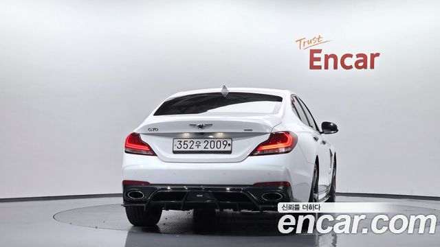 Genesis G70 2.0T Sport Package — пробег 105 590 км — фото 4 из 5