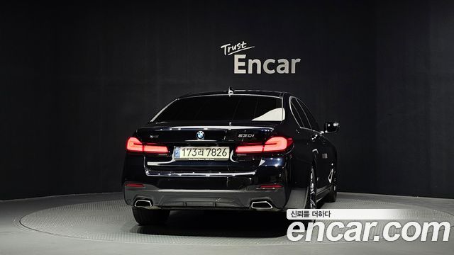 BMW 5-Series 530i xDrive M Sport Package — пробег 75 485 км — фото 4 из 5