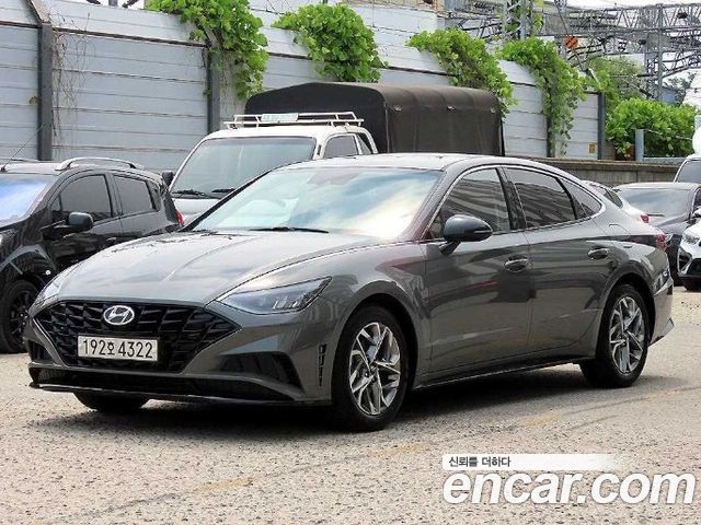 Hyundai Sonata 2.0 Premium Plus — пробег 16 459 км — фото 2 из 5
