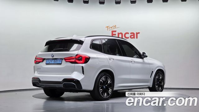 BMW iX3 M Sports — пробег 79 210 км — фото 2 из 5