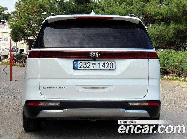 Kia Carnival Diesel 9-Seater Noblesse — пробег 255 602 км — фото 4 из 5