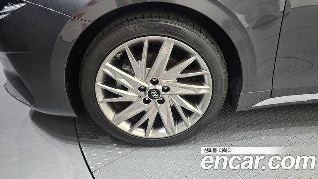 Hyundai Grandeur 2.5 Calligraphy — пробег 45 437 км — фото 5 из 5