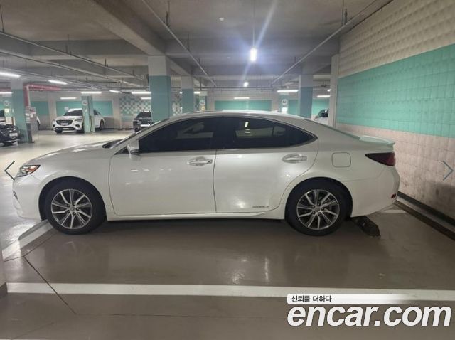 Lexus ES Supreme XV60 — пробег 184 122 км — фото 2 из 5
