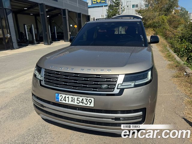 Land Rover Range Rover P530 Autobiography Long Wheel Base — пробег 21 776 км — фото 1 из 5