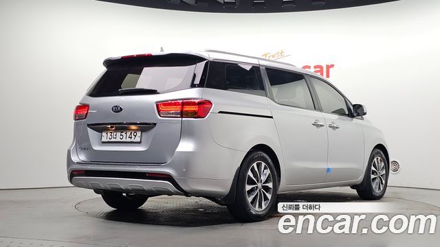 Kia Carnival из Кореи Encar