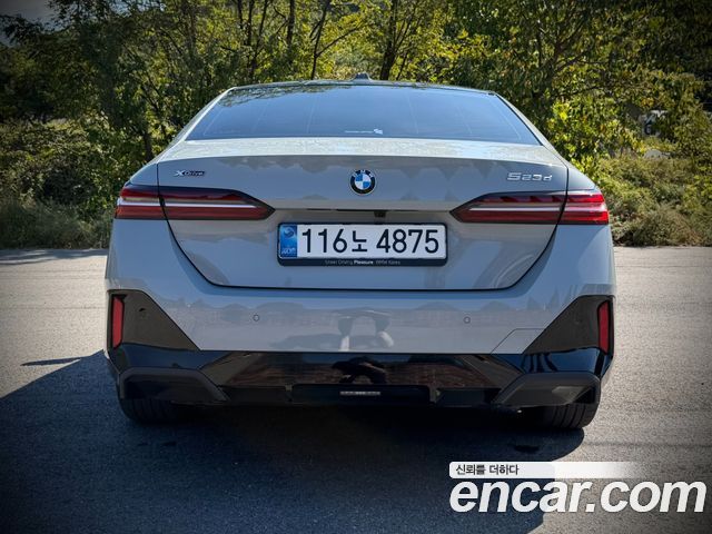 BMW 5-Series 523d xDrive M Sport — пробег 5 000 км — фото 4 из 5