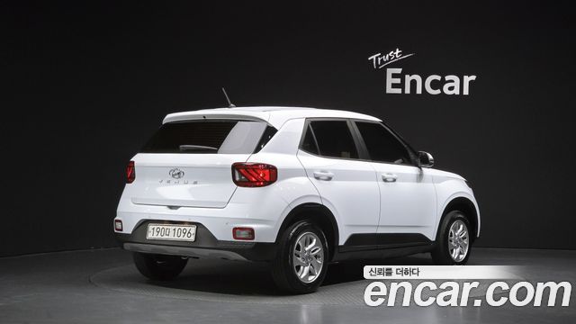 Hyundai Venue из Кореи Encar
