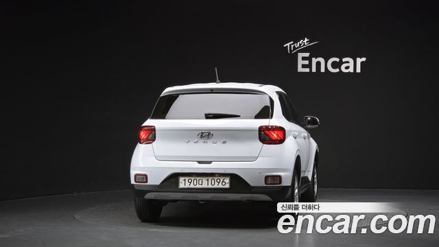 Hyundai Venue из Кореи Encar