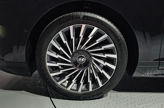 Hyundai Grandeur 2,5 Gasoline 2WD Honors — пробег 32 790 км — фото 5 из 5