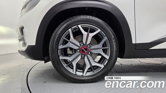 Kia Seltos из Кореи Encar