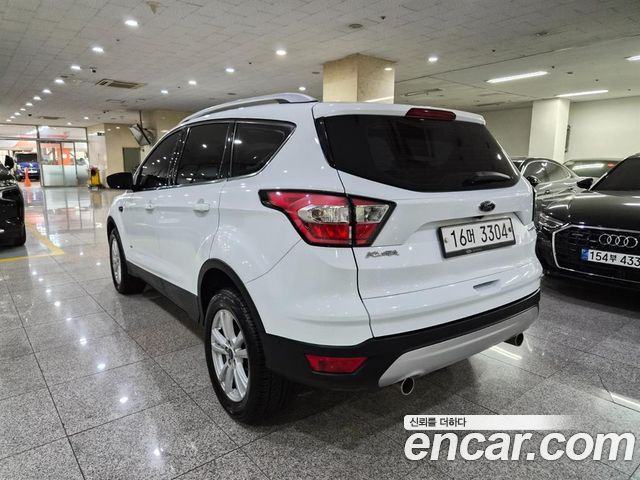 Ford Kuga 2.0 Diesel Trend — пробег 185 710 км — фото 3 из 5
