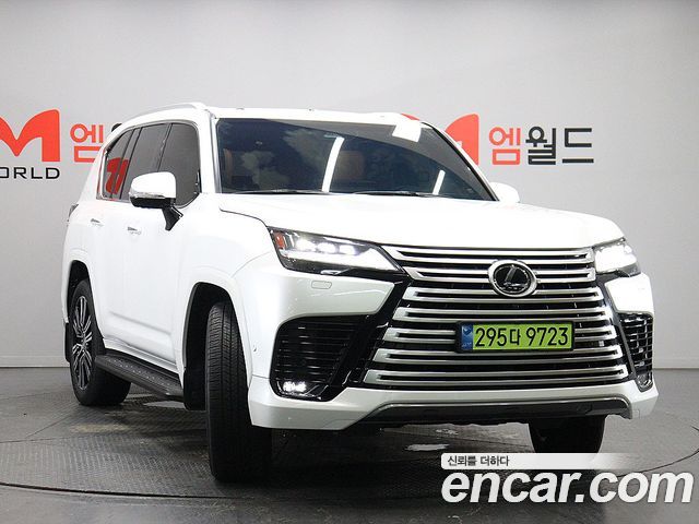 Lexus LX 700h Luxury — пробег 17 926 км — фото 2 из 5