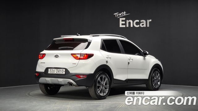 Kia Stonic 1.0 Turbo Trendy — пробег 72 584 км — фото 2 из 5