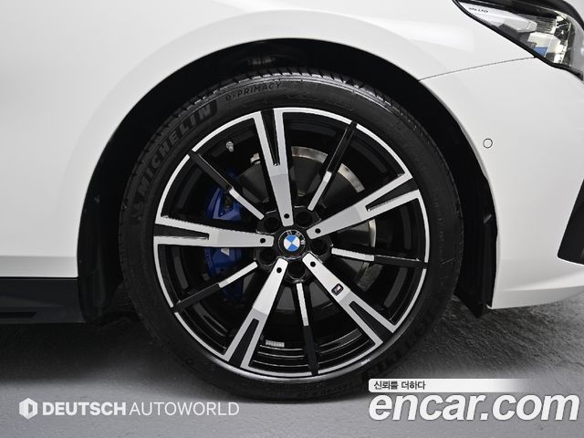BMW 5-Series 530i xDrive M Sport — пробег 4 402 км — фото 5 из 5