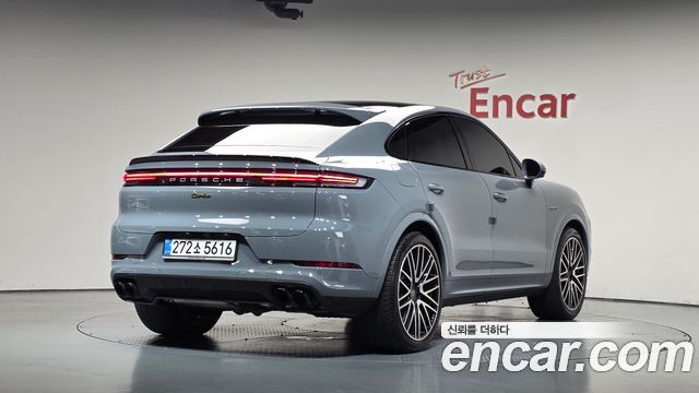 Porsche Cayenne 4.0 Turbo E-hybrid Coupe — пробег 18 912 км — фото 2 из 5