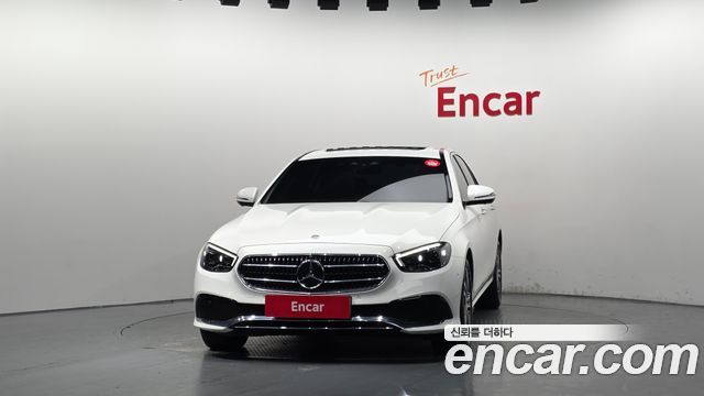 Mercedes-Benz E-Class E350 4MATIC Avantgarde — пробег 30 180 км — фото 3 из 5