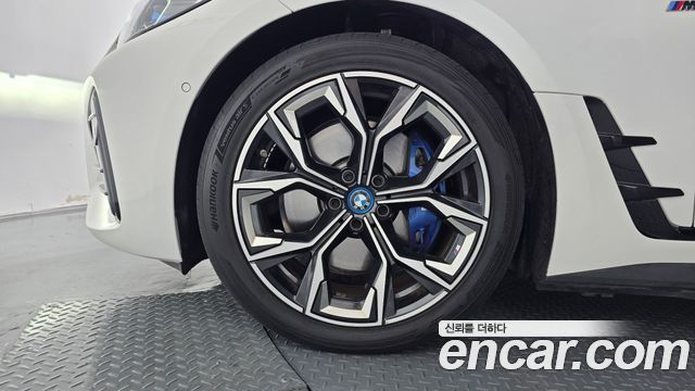 BMW i4 из Кореи Encar
