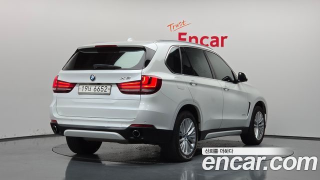 BMW X5 xDrive 30d — пробег 175 747 км — фото 2 из 5