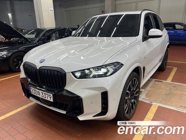 BMW X5 xDrive 50e M Sport — пробег 15 117 км — фото 1 из 5