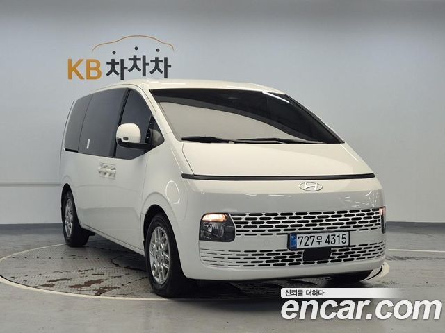 Hyundai Staria Tourer 11-Seater Modern — пробег 73 320 км — фото 4 из 5