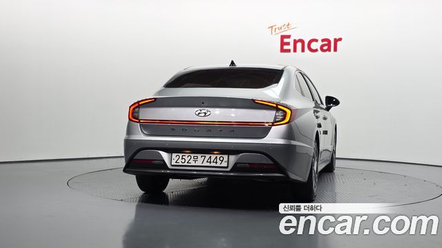 Hyundai Sonata 2.0 Premium Family — пробег 112 943 км — фото 4 из 5