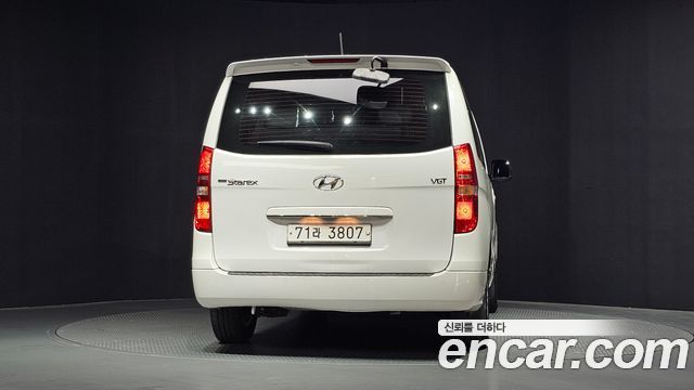 Hyundai Starex 11-Seater Wagon Modern — пробег 58 829 км — фото 4 из 5