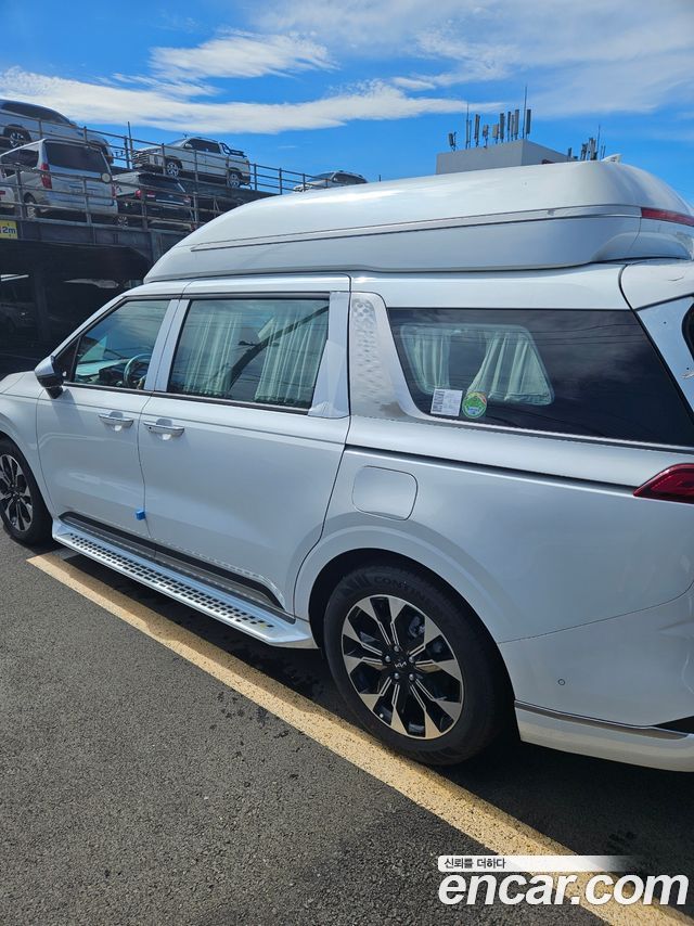 Kia Carnival Gasoline 9-Seater Hi-Limousine Signature — пробег 36 000 км — фото 2 из 5
