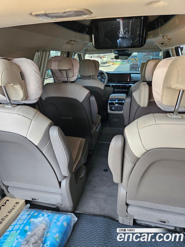 Kia Carnival Gasoline 9-Seater Hi-Limousine Signature — пробег 36 000 км — фото 4 из 5