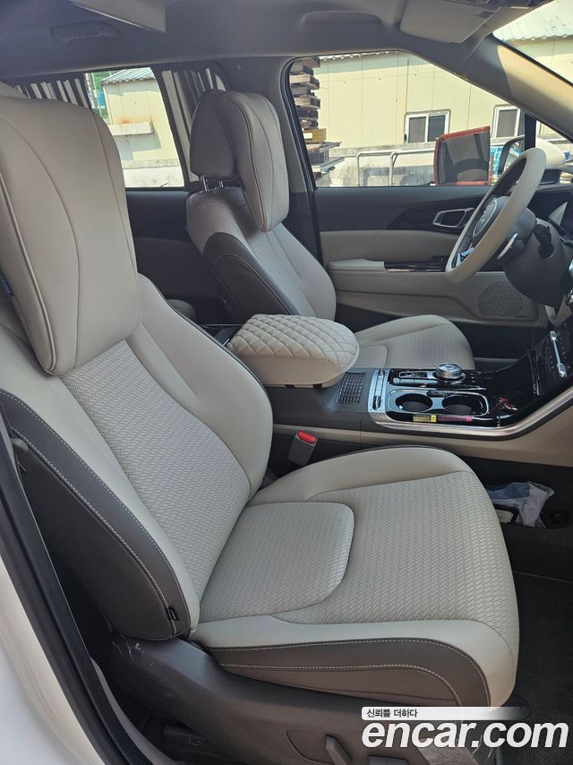 Kia Carnival Gasoline 9-Seater Hi-Limousine Signature — пробег 36 000 км — фото 5 из 5