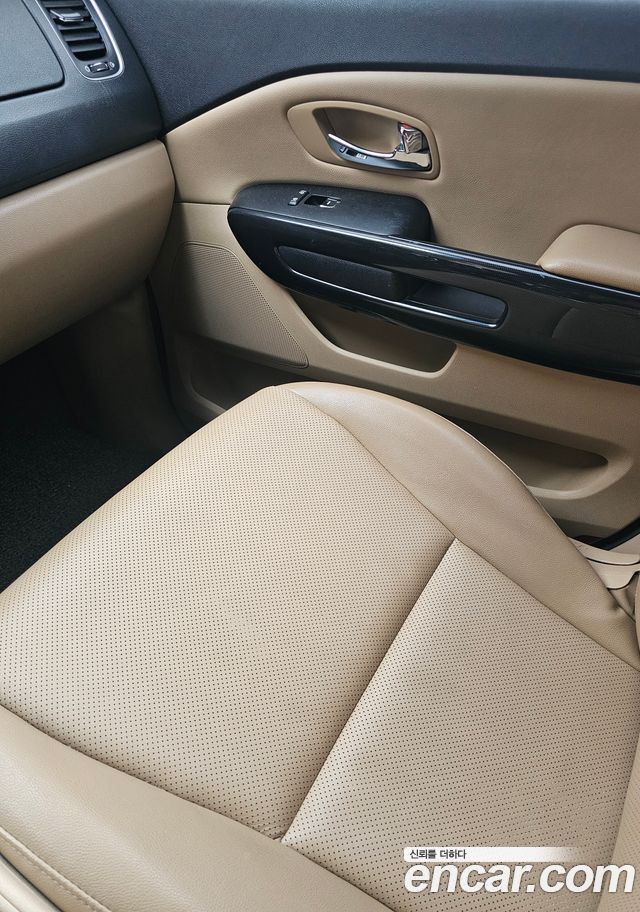 Kia Carnival 9-seater Prestige — пробег 271 600 км — фото 4 из 5