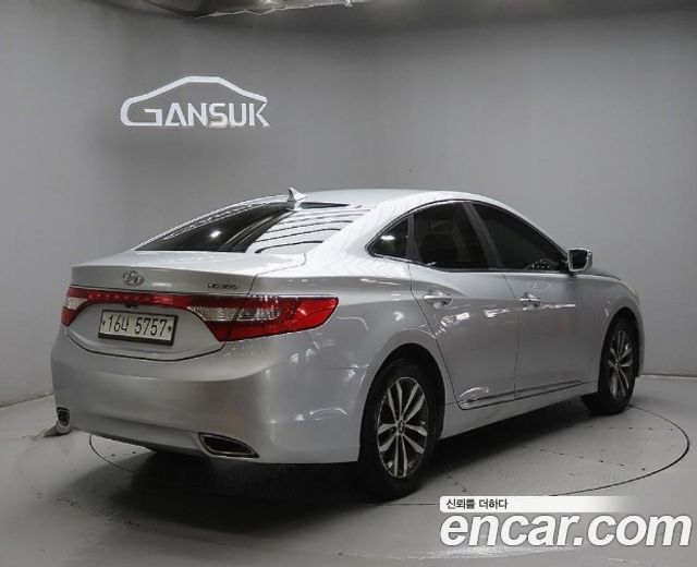 Hyundai Grandeur HG240 Luxury — пробег 204 603 км — фото 4 из 5