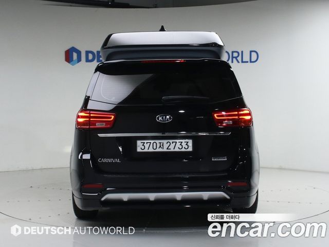 Kia Carnival из Кореи Encar
