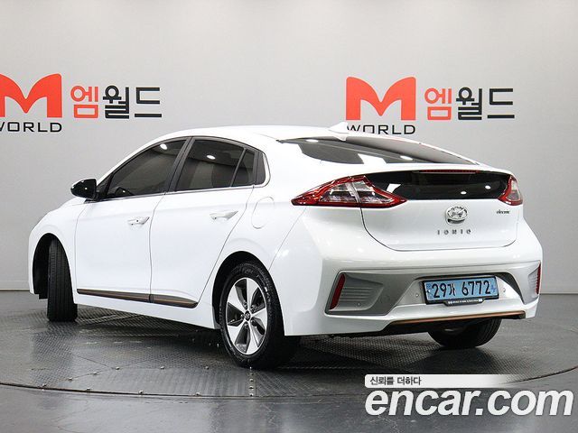 Hyundai Ioniq Q — пробег 283 040 км — фото 4 из 5