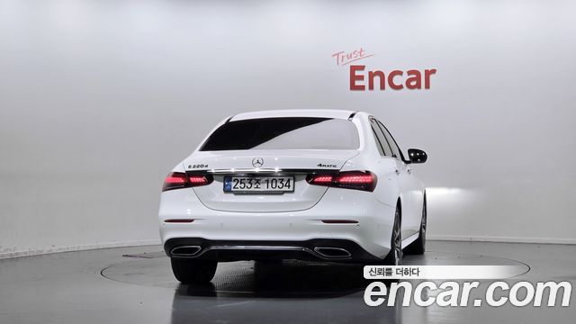Mercedes-Benz E-Class из Кореи Encar
