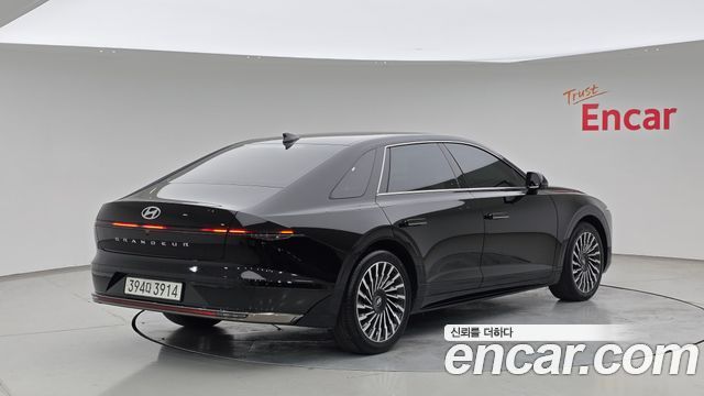 Hyundai Grandeur Calligraphy — пробег 30 352 км — фото 2 из 5