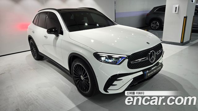 Mercedes-Benz GLC-Class GLC300 4MATIC AMG Line — пробег 1 517 км — фото 2 из 5