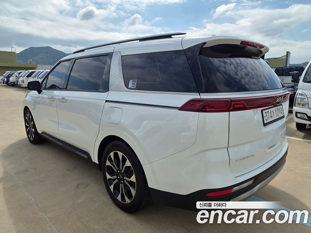 Kia Carnival Diesel 9-Seater Signature — пробег 75 420 км — фото 2 из 5