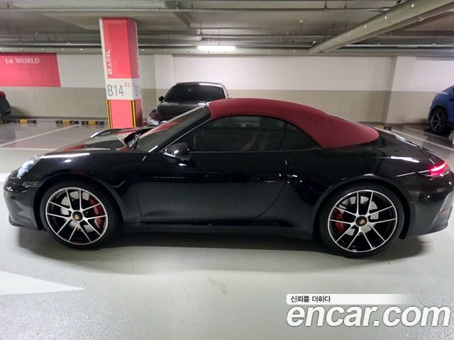Porsche 911 Carrera 4 GTS Cabriolet — пробег 7 000 км — фото 3 из 5