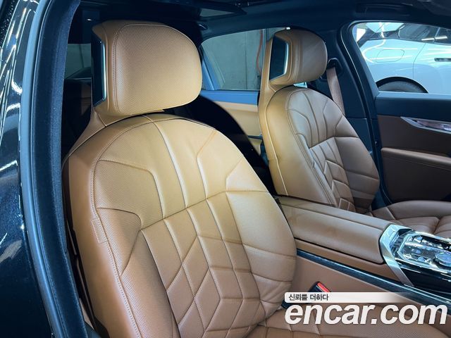 BMW 7-Series 740i xDrive M Sport — пробег 4 023 км — фото 5 из 5