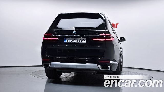 BMW X7 xDrive 40i Design Pure Excellence 7-Seater — пробег 10 071 км — фото 4 из 5