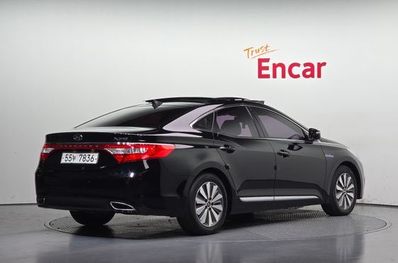 Hyundai Grandeur Premium — пробег 111 023 км — фото 2 из 5