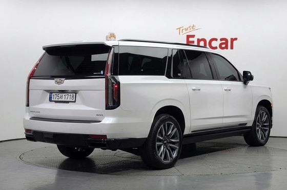 Cadillac Escalade 6.2 ESV ESV Sports Platinum — пробег 29 921 км — фото 2 из 5