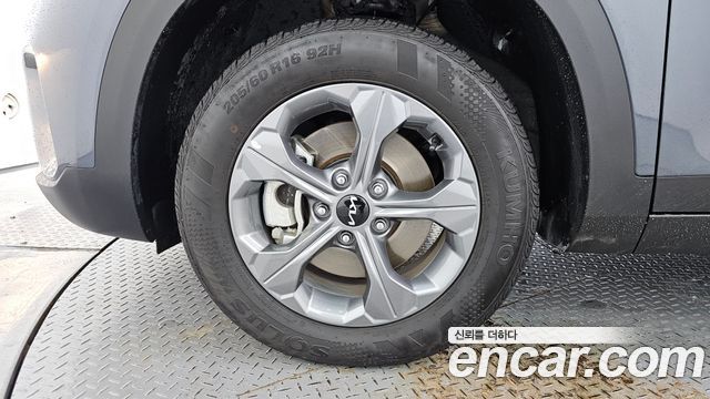 Kia Seltos Gasoline 1.6 Turbo 2WD Trendy — пробег 9 951 км — фото 5 из 5