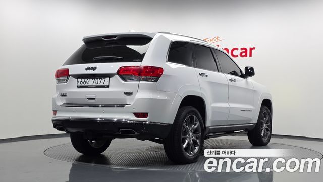 Jeep Cherokee 3.0 Diesel Overland Summit WK2 — пробег 149 030 км — фото 2 из 5