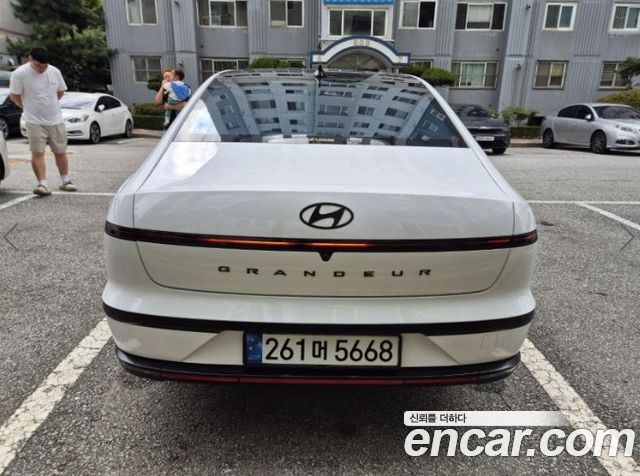 Hyundai Grandeur Calligraphy — пробег 20 979 км — фото 2 из 5