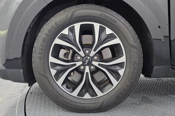 Kia Carnival Diesel 9-Seater Prestige — пробег 76 730 км — фото 5 из 5