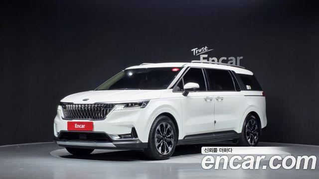 Kia Carnival Diesel 9-Seater Signature — пробег 29 398 км — фото 1 из 5