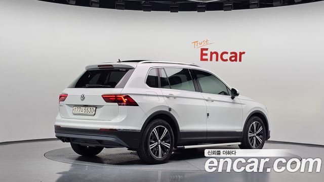 Volkswagen Tiguan 2.0 TDI Prestige — пробег 51 672 км — фото 2 из 5