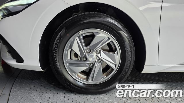 Hyundai AVANTE 1.6 Smart — пробег 36 780 км — фото 5 из 5