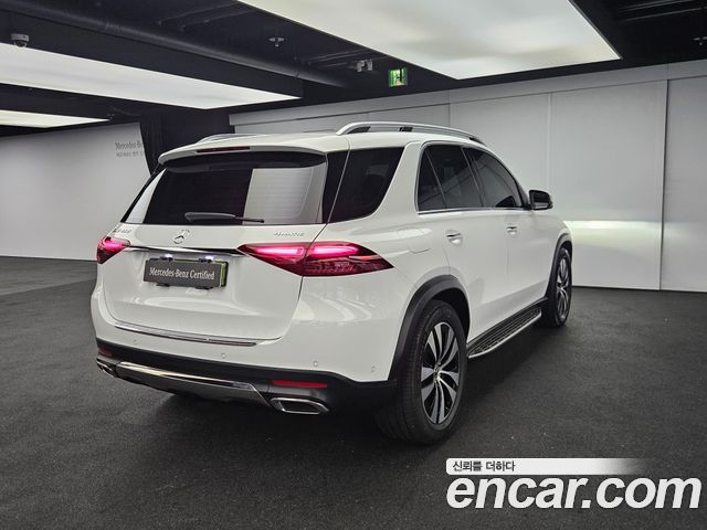 Mercedes-Benz GLE-Class GLE450 4MATIC — пробег 4 954 км — фото 2 из 5